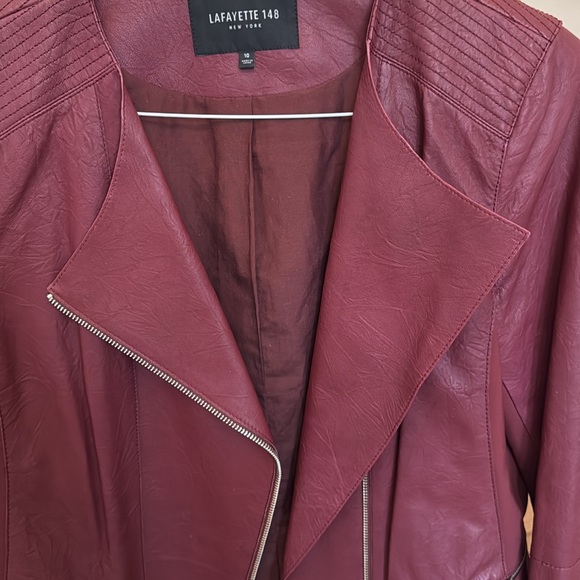 Ladies maroon collared zipper short leather jacket w/two pockets, sleeve zippers - Picture 3 of 11